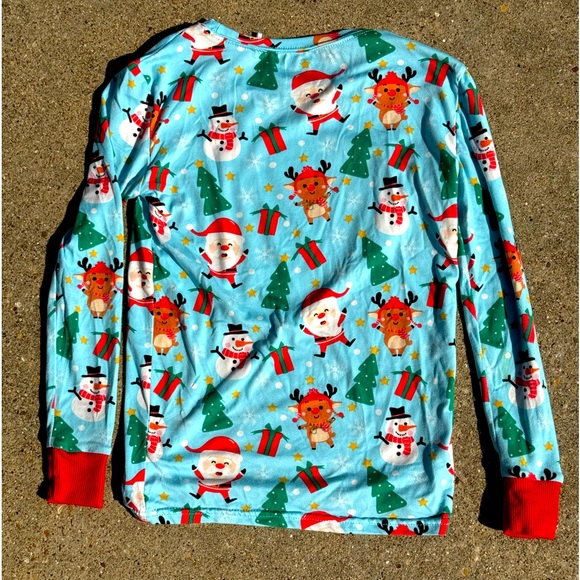 Amanda Blu, Holiday Pajama Set, Size Youth Medium - Picture 3 of 7